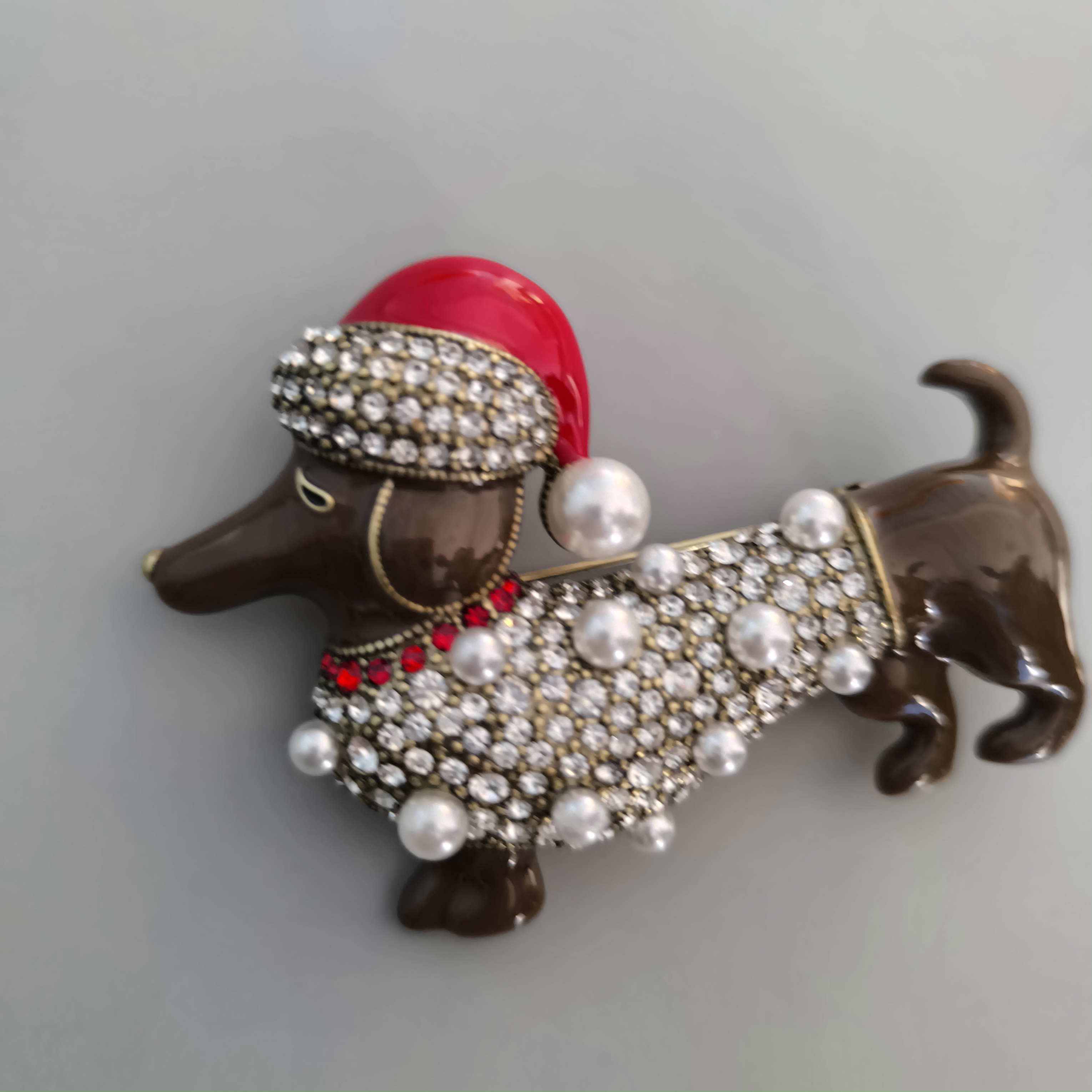 special little dog brooch with beads